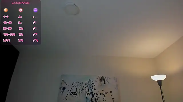 Snapshot of BrennaWalker chatting on 10.11.25 BrennaWalker online show from 10.11.25