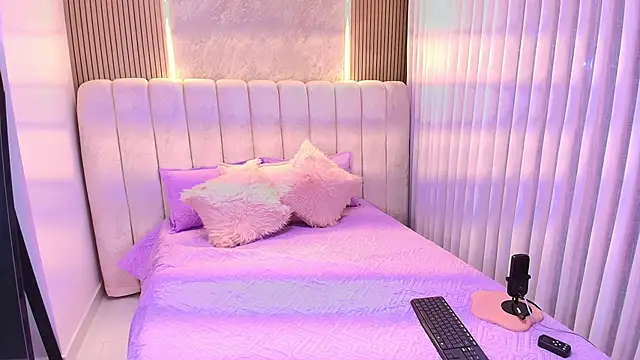 emyli sw  online show from 11.21.25