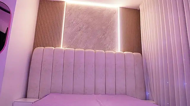 emyli sw  online show from 03.21.26