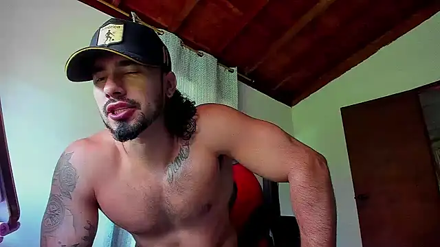 Snapshot of Baky_sexy chatting on 12.04.25 Baky sexy online show from 12.04.25