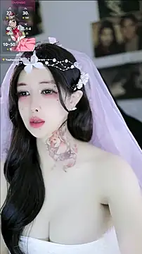 Snapshot of candy_cola chatting on 02.14.26 candy cola online show from 02.14.26