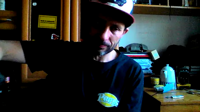 Snapshot of FireFox_Feel chatting on 03.18.25 FireFox Feel online show from 03.18.25