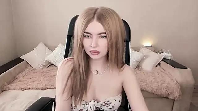 ViolettaLopez online show from 02.28.25