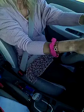 Snapshot of Nathotsexy1 chatting on 12.12.24 Nathotsexy1 online show from 12.12.24