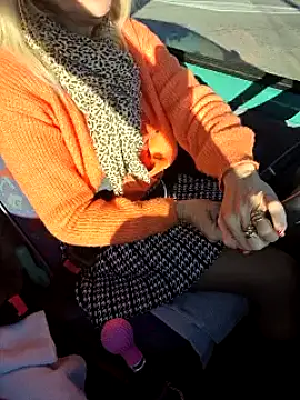 Snapshot of Nathotsexy1 chatting on 12.26.24 Nathotsexy1 online show from 12.26.24