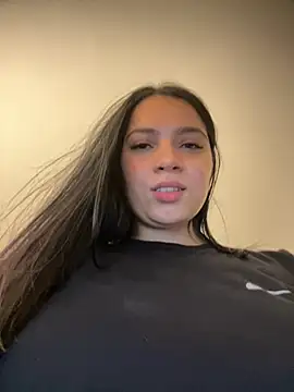 Snapshot of _queen_sofia chatting on 03.05.25 queen sofia online show from 03.05.25