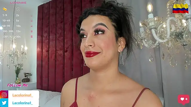 Snapshot of LaColorina_ chatting on 02.08.25 LaColorina online show from 02.08.25