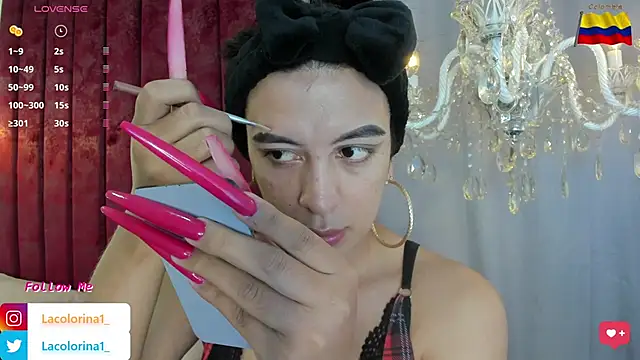 Snapshot of LaColorina_ chatting on 02.28.25 LaColorina online show from 02.28.25