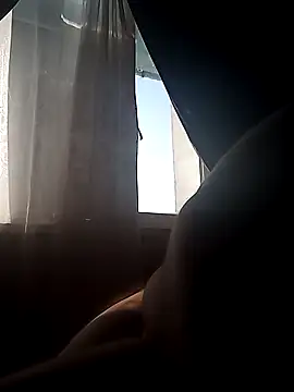 Amy August online show from 02.27.25