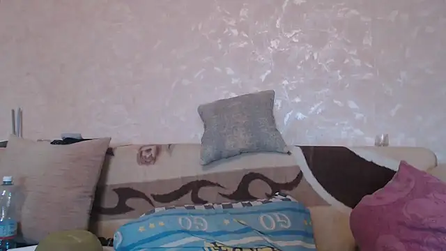 Amy August online show from 10.07.25