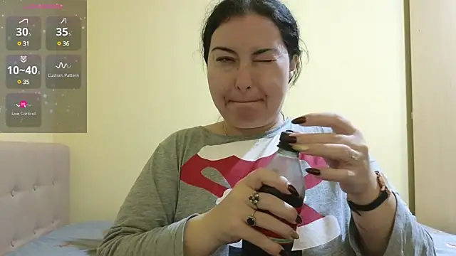 BBW MILF 4U online show from 02.15.25