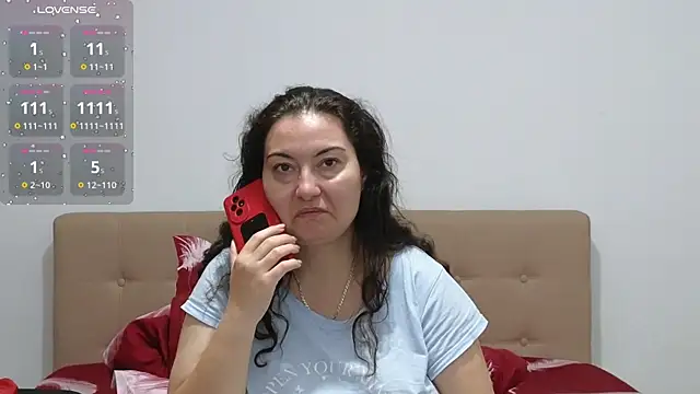 BBW MILF 4U online show from 10.24.25