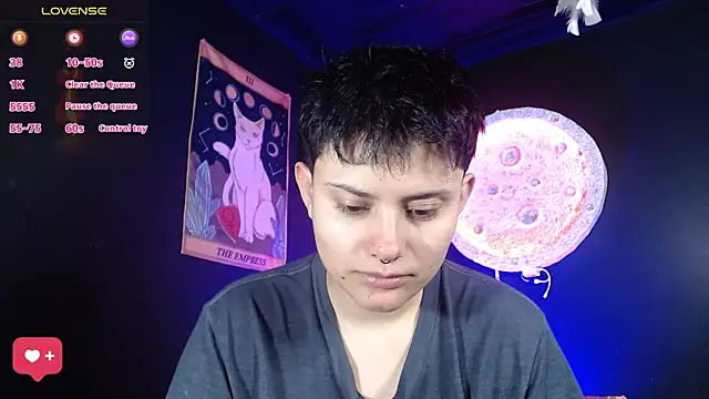 girl intense444 online show from 11.19.25