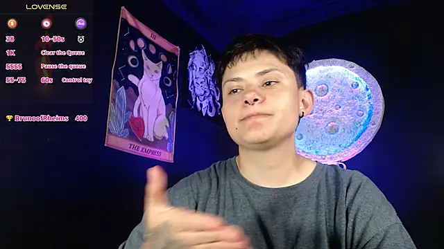 Snapshot of girl_intense444 chatting on 01.05.26 girl intense444 online show from 01.05.26