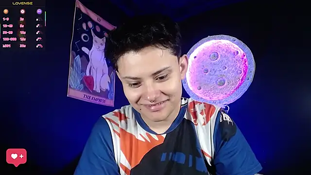 Snapshot of girl_intense444 chatting on 02.27.26 girl intense444 online show from 02.27.26