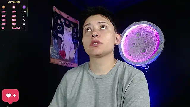 Snapshot of girl_intense444 chatting on 03.03.26 girl intense444 online show from 03.03.26