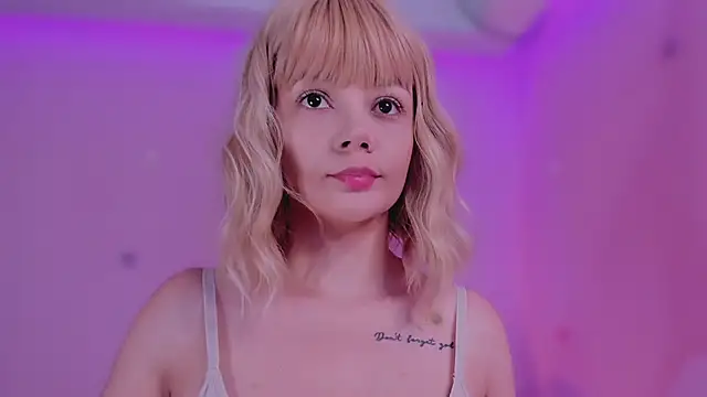 bella adams  online show from 02.13.25