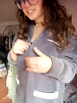 Snapshot of Blulilla69 chatting on 01.16.25 Blulilla69 online show from 01.16.25