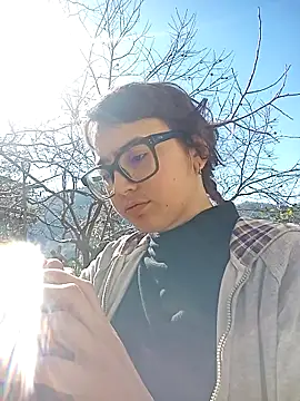 Snapshot of Blulilla69 chatting on 01.27.25 Blulilla69 online show from 01.27.25