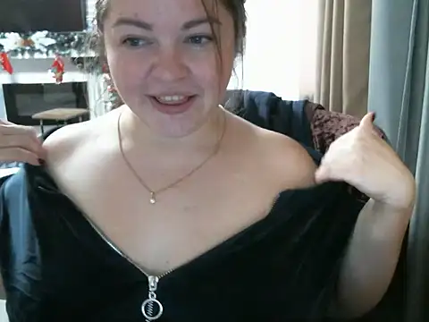Snapshot of cute__cherry chatting on 12.27.24 cute  cherry online show from 12.27.24