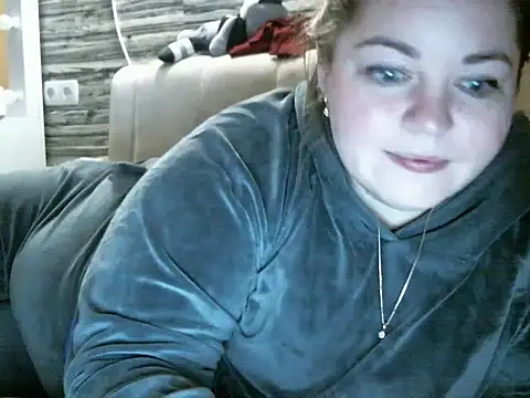 Snapshot of cute__cherry chatting on 03.11.25 cute  cherry online show from 03.11.25