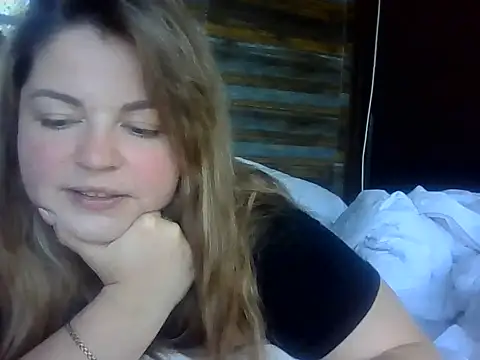 Snapshot of cute__cherry chatting on 06.21.26 cute cherry online show from 06.21.26