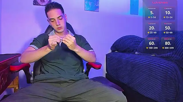 Alex smith00 online show from 12.07.24