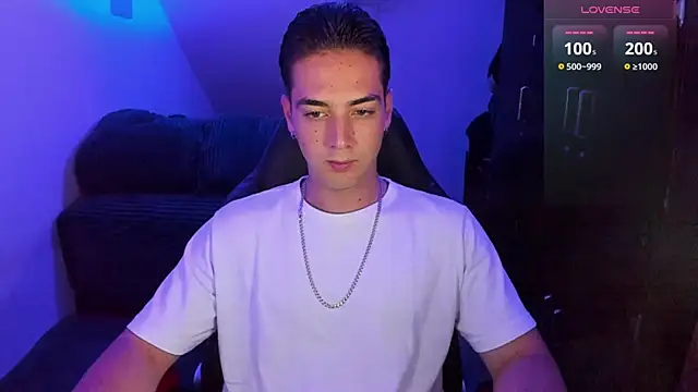 Alex smith00 online show from 12.21.24