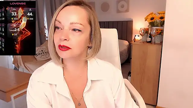 Tilly Eliot online show from 03.14.26