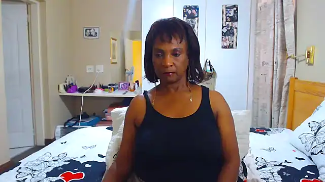 Snapshot of Hotgrannyx chatting on 02.23.25 Hotgrannyx online show from 02.23.25