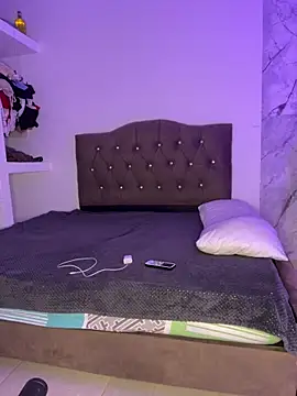 alysson 18 online show from 04.02.26