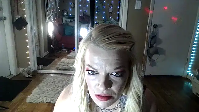 marilyn420 online show from 03.17.26
