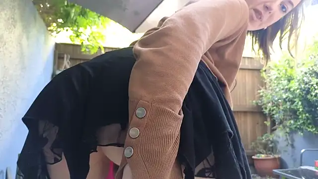 TopsyWilde online show from 10.02.25