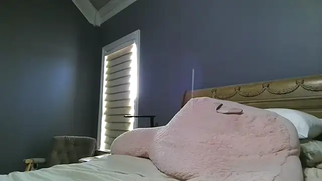 Lisaisluscious online show from 03.28.26