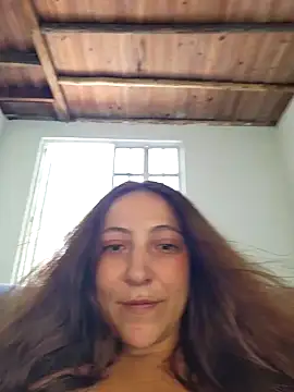 VickyHoult online show from 12.22.24