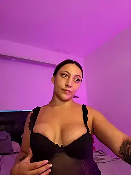 VickyHoult online show from 02.06.25