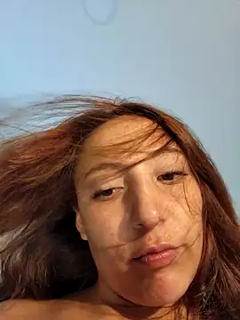 VickyHoult online show from 02.22.25