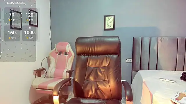 Tiffany teressa online show from 02.12.26