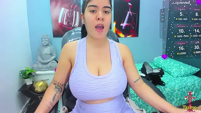 pearl weet online show from 02.19.25