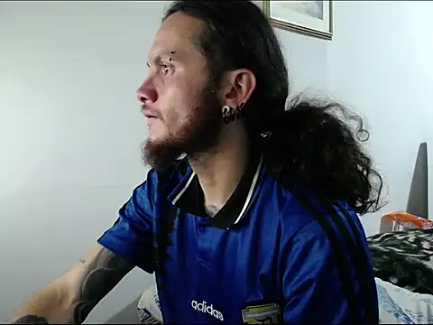 Snapshot of raggaman_ chatting on 04.03.26 raggaman online show from 04.03.26