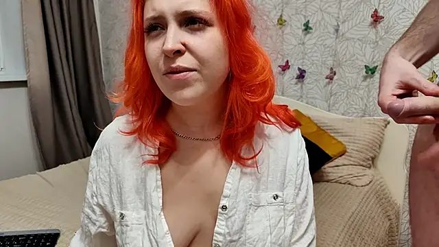 Snapshot of GenrikhBecca chatting on 02.24.25 GenrikhBecca online show from 02.24.25