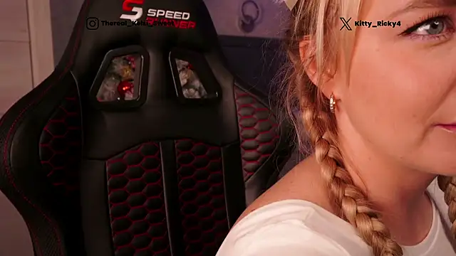 Kitty Ricky online show from 01.11.26