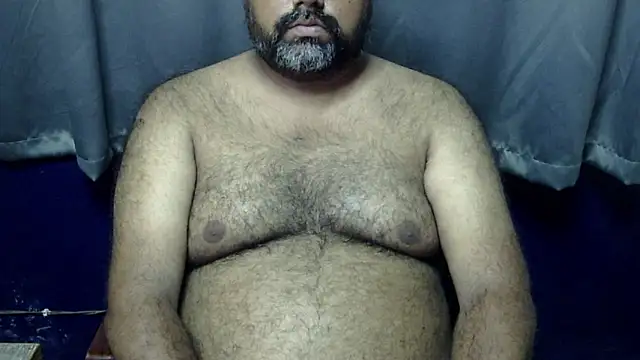 Snapshot of hairysubcub_70 chatting on 07.12.26 hairysubcub 70 online show from 07.12.26