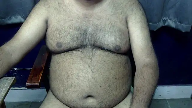 Snapshot of hairysubcub_70 chatting on 07.17.26 hairysubcub 70 online show from 07.17.26