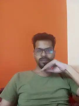 arhan3043 online show from 10.15.25