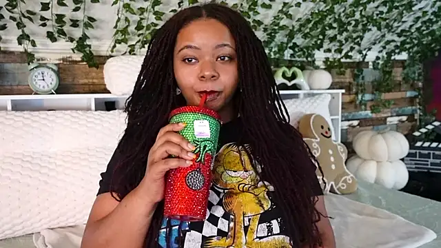 Snapshot of -khayaparker chatting on 02.27.25 -khayaparker online show from 02.27.25