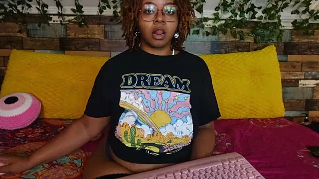 Snapshot of -khayaparker chatting on 09.14.25 -khayaparker online show from 09.14.25