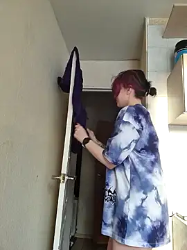 LazyTanukii online show from 01.24.25