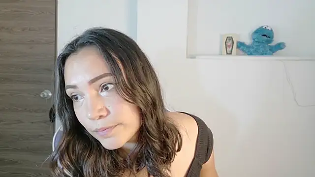 cutie and slutty online show from 03.12.26