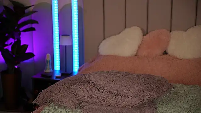 VickySecret96 online show from 02.05.26